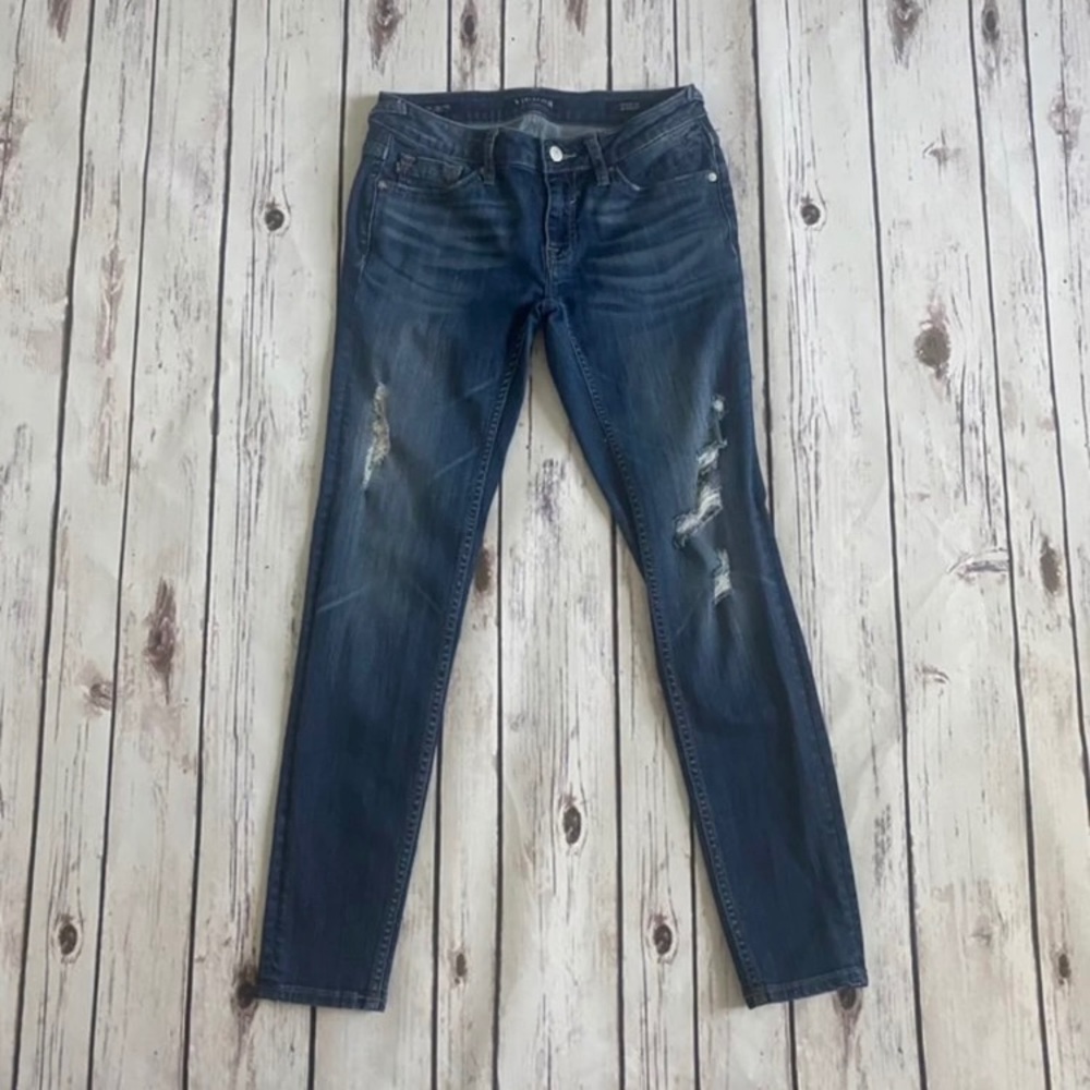 Vigoss The Chelsea jeans skinny distressed 26 29 flattering style